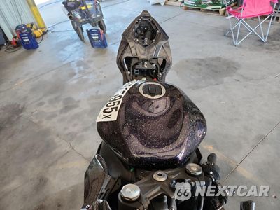 Piąte zdjęcie samochodu w środku: 2023 KAWASAKI ZX636 K VIN:JKBZXJH10PA015985 - miniatura