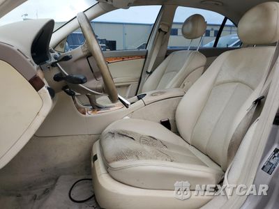Zdjęcie 7 z 12 samochodu: 2003 MERCEDES-BENZ E 320 VIN:WDBUF65J23A310409 - miniatura