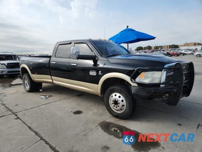 Czwarte zdjęcie samochodu z boku: 2012 DODGE RAM 3500 LONGHORN VIN:3C63DRKL0CG202065 - miniatura