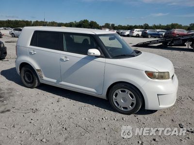 Czwarte zdjęcie samochodu z boku: 2008 TOYOTA SCION XB VIN:JTLKE50E381015394 - miniatura