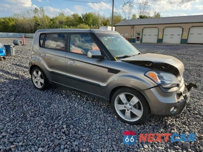 Czwarte zdjęcie samochodu z boku: 2010 KIA SOUL + VIN:KNDJT2A25A7066205 - miniatura