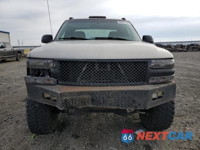 Piąte zdjęcie samochodu w środku: 2000 CHEVROLET SILVERADO K1500 VIN:1GCEK19T0YE170473 - miniatura