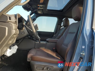 Zdjęcie 7 z 15 samochodu: 2025 TOYOTA LAND CRUISER BASE VIN:JTEABFAJ5SK019543 - miniatura