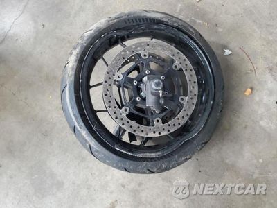 Zdjęcie 9 z 10 samochodu: 2014 HONDA CBR1000 RR VIN:JH2SC5904EK600507 - miniatura