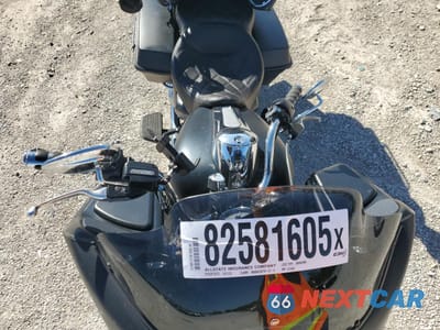 Piąte zdjęcie samochodu w środku: 2013 HARLEY-DAVIDSON FLTRX ROAD GLIDE CUSTOM VIN:1HD1KHM16DB672654 - miniatura