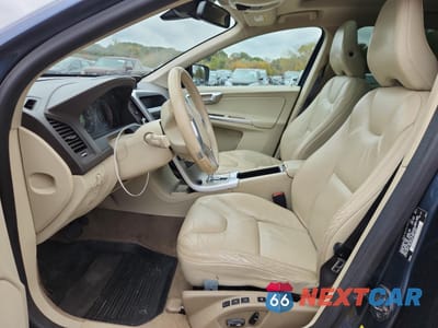 Zdjęcie 7 z 13 samochodu: 2011 VOLVO XC60 3.2 VIN:YV4940DZ5B2154289 - miniatura