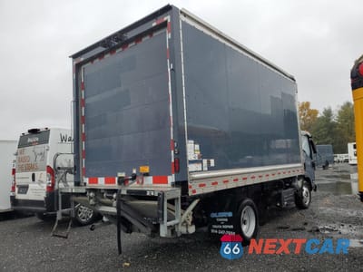 Trzecie zdjęcie samochodu z tyłu: 2022 ISUZU NRR VIN:JALE5W167N7304825 - miniatura