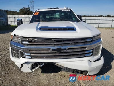 Piąte zdjęcie samochodu w środku: 2020 CHEVROLET SILVERADO K2500 HIGH COUNTRY VIN:1GC4YREY1LF110814 - miniatura