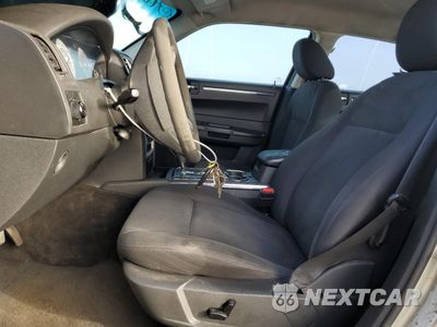 Zdjęcie 7 z 14 samochodu: 2010 CHRYSLER 300 TOURING VIN:2C3CA4CD6AH208904 - miniatura