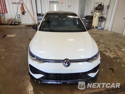 Piąte zdjęcie samochodu w środku: 2022 VOLKSWAGEN GOLF R VIN:WVWEB7CD1NW168550 - miniatura