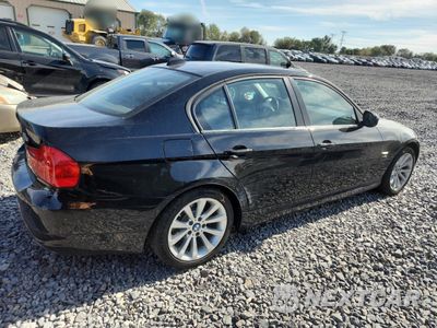 Trzecie zdjęcie samochodu z tyłu: 2011 BMW 328 XI SULEV VIN:WBAPK5G54BNN80668 - miniatura