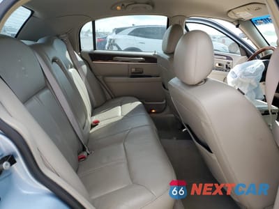 Zdjęcie 10 z 14 samochodu: 2010 LINCOLN TOWN CAR SIGNATURE LIMITED VIN:2LNBL8CV7AX614564 - miniatura