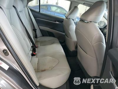 Zdjęcie 10 z 11 samochodu: 2018 TOYOTA CAMRY L VIN:4T1B11HK4JU148871 - miniatura