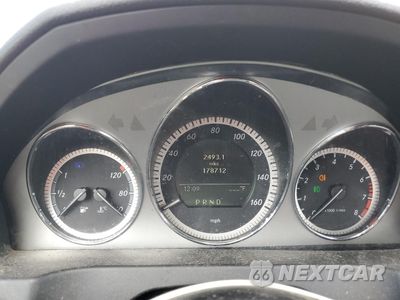 Zdjęcie 9 z 13 samochodu: 2011 MERCEDES-BENZ C 300 VIN:WDDGF5EBXBR164879 - miniatura