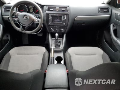 Zdjęcie 8 z 12 samochodu: 2018 VOLKSWAGEN JETTA S VIN:3VW2B7AJ1JM262768 - miniatura