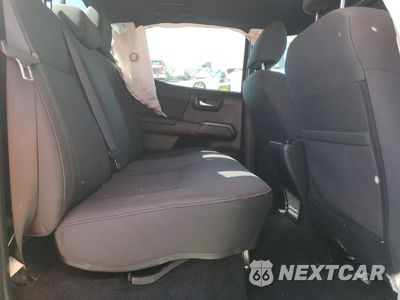 Zdjęcie 10 z 14 samochodu: 2016 TOYOTA TACOMA DOUBLE CAB VIN:3TMAZ5CNXGM020407 - miniatura