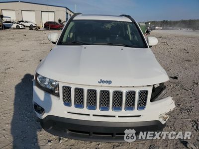 Piąte zdjęcie samochodu w środku: 2017 JEEP COMPASS LATITUDE VIN:1C4NJDEB7HD176343 - miniatura