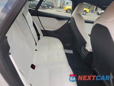 Zdjęcie 10 z 12 samochodu: 2020 TESLA MODEL S VIN:5YJSA1E27LF397556 - miniatura
