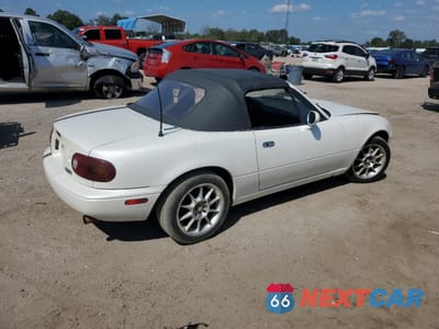 Trzecie zdjęcie samochodu z tyłu: 1990 MAZDA MX-5 MIATA VIN:JM1NA3512L0128217 - miniatura
