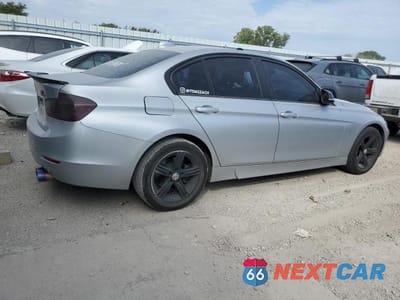 Trzecie zdjęcie samochodu z tyłu: 2014 BMW 328 XI SULEV VIN:WBA3B5C58EP652730 - miniatura