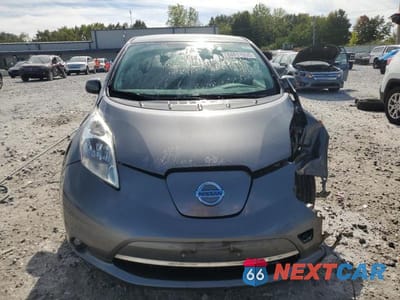 Piąte zdjęcie samochodu w środku: 2016 NISSAN LEAF S-24 VIN:1N4AZ0CP6GC305696 - miniatura
