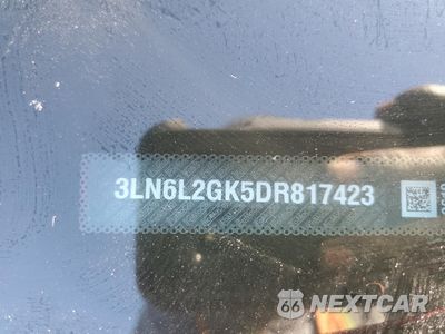 Zdjęcie 12 z 15 samochodu: 2013 LINCOLN MKZ VIN:3LN6L2GK5DR817423 - miniatura