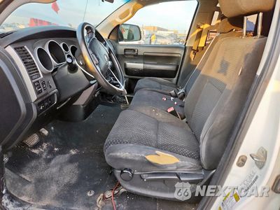 Zdjęcie 7 z 12 samochodu: 2012 TOYOTA TUNDRA DOUBLE CAB 4.6L V8 VIN:5TFUM5F15CX034143 - miniatura
