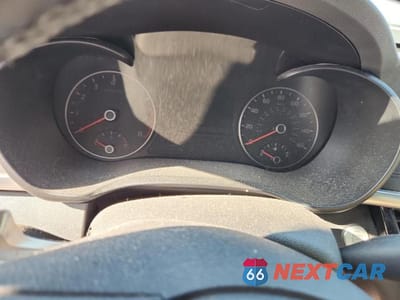 Zdjęcie 9 z 12 samochodu: 2018 KIA OPTIMA SXL VIN:5XXGV4L25JG206239 - miniatura