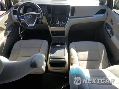 Zdjęcie 8 z 14 samochodu: 2017 TOYOTA SIENNA LE VIN:5TDKZ3DC1HS781155 - miniatura