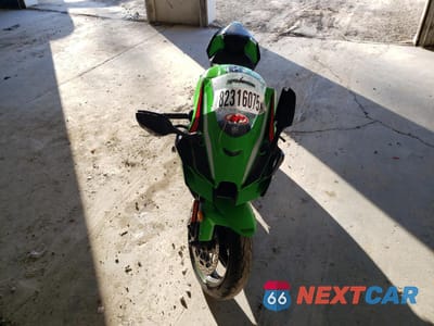 Piąte zdjęcie samochodu w środku: 2021 KAWASAKI ZX1002 M VIN:JKBZXVM18MA000241 - miniatura