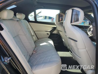Zdjęcie 10 z 15 samochodu: 2023 BMW 760 XI VIN:WBA33EJ05PCN11130 - miniatura