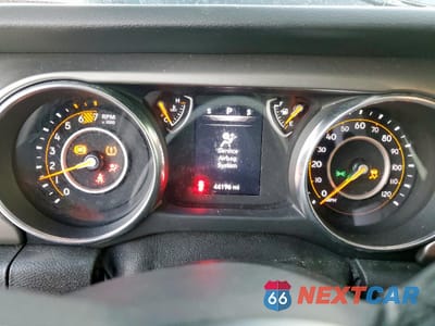 Zdjęcie 9 z 16 samochodu: 2020 JEEP WRANGLER SPORT VIN:1C4GJXAN2LW302549 - miniatura