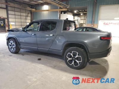 Drugie zdjęcie samochodu z przodu: 2022 RIVIAN R1T ADVENTURE VIN:7FCTGAAAXNN009136 - miniatura