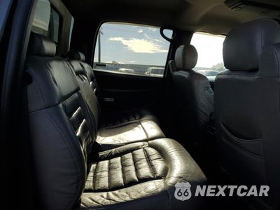 Zdjęcie 10 z 14 samochodu: 2002 CHEVROLET SILVERADO K2500 HEAVY DUTY VIN:1GCHK23U12F193640 - miniatura