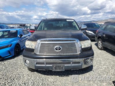 Piąte zdjęcie samochodu w środku: 2011 TOYOTA TUNDRA CREWMAX LIMITED VIN:5TFHY5F10BX200170 - miniatura