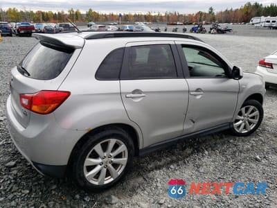 Trzecie zdjęcie samochodu z tyłu: 2015 MITSUBISHI RVR GT VIN:4A4AJ4AU1FE601724 - miniatura