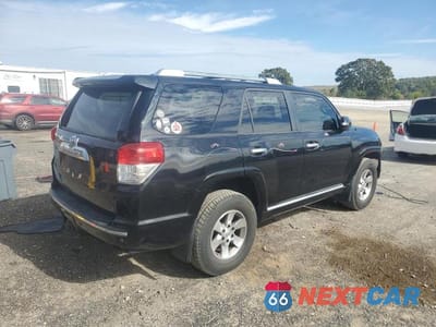 Trzecie zdjęcie samochodu z tyłu: 2011 TOYOTA 4RUNNER SR5 VIN:JTEBU5JR3B5068155 - miniatura