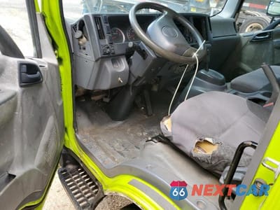 Zdjęcie 8 z 13 samochodu: 2014 ISUZU NPR HD VIN:JALC4W167E7005166 - miniatura