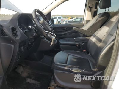 Zdjęcie 7 z 13 samochodu: 2016 MERCEDES-BENZ METRIS VIN:WD4PG2EE6G3154088 - miniatura