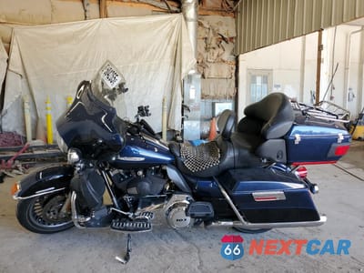 Trzecie zdjęcie samochodu z tyłu: 2012 HARLEY-DAVIDSON FLHTK ELECTRA GLIDE ULTRA LIMITED VIN:1HD1KEM1XCB691981 - miniatura