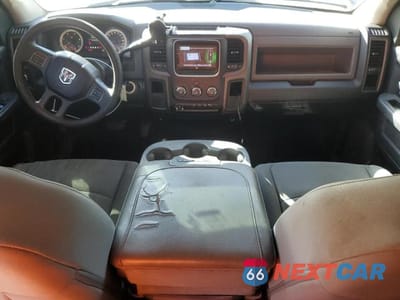 Zdjęcie 8 z 11 samochodu: 2014 RAM 2500 ST VIN:3C6UR5CL2EG168131 - miniatura