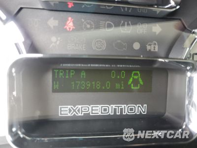 Zdjęcie 9 z 13 samochodu: 2008 FORD EXPEDITION EL LIMITED VIN:1FMFK19578LA24293 - miniatura