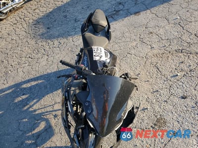 Piąte zdjęcie samochodu w środku: 2019 KAWASAKI EX400 VIN:JKAEXKH19KDA40595 - miniatura