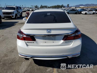 Zdjęcie 6 z 16 samochodu: 2017 HONDA ACCORD SPORT VIN:1HGCR2F65HA013831 - miniatura
