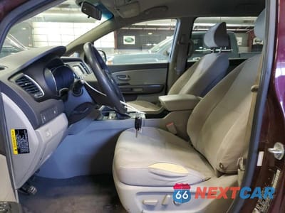 Zdjęcie 7 z 13 samochodu: 2017 KIA SEDONA LX VIN:KNDMB5C10H6308503 - miniatura
