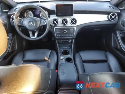 Zdjęcie 8 z 11 samochodu: 2017 MERCEDES-BENZ GLA 250 4MATIC VIN:WDCTG4GB1HJ347070 - miniatura