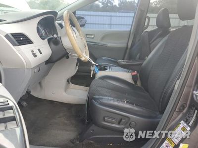 Zdjęcie 7 z 13 samochodu: 2012 TOYOTA SIENNA SPORT VIN:5TDXK3DC9CS229440 - miniatura