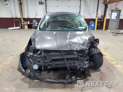 Piąte zdjęcie samochodu w środku: 2015 FORD ESCAPE SE VIN:1FMCU9GX7FUC39678 - miniatura