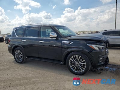 Czwarte zdjęcie samochodu z boku: 2019 INFINITI QX80 LUXE VIN:JN8AZ2NF6K9681576 - miniatura