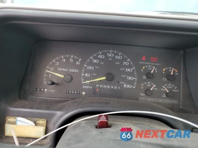 Zdjęcie 9 z 12 samochodu: 1998 CHEVROLET GMT-400 C1500 VIN:1GCEC14W8WZ210559 - miniatura